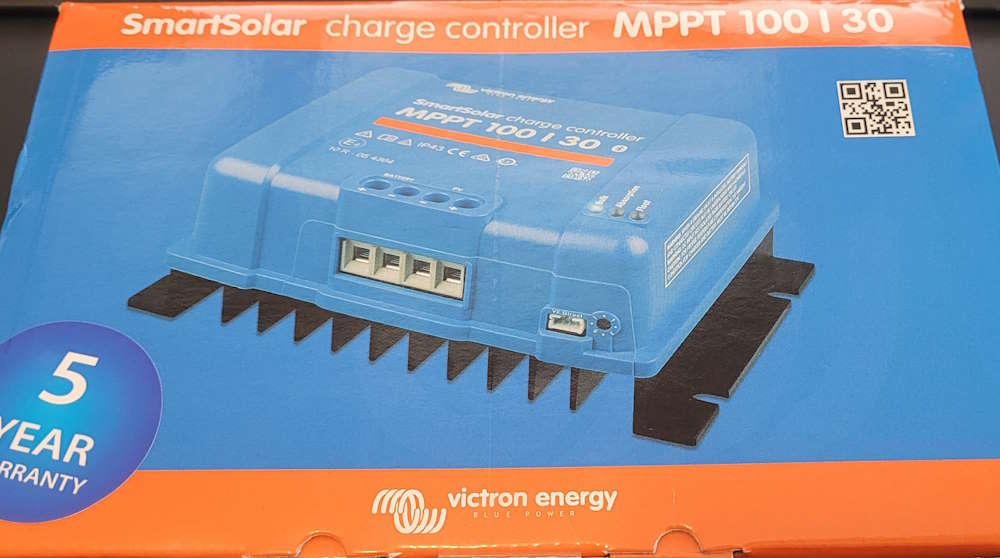 Victron SmartSolar MPPT 100 | 30 charge controller